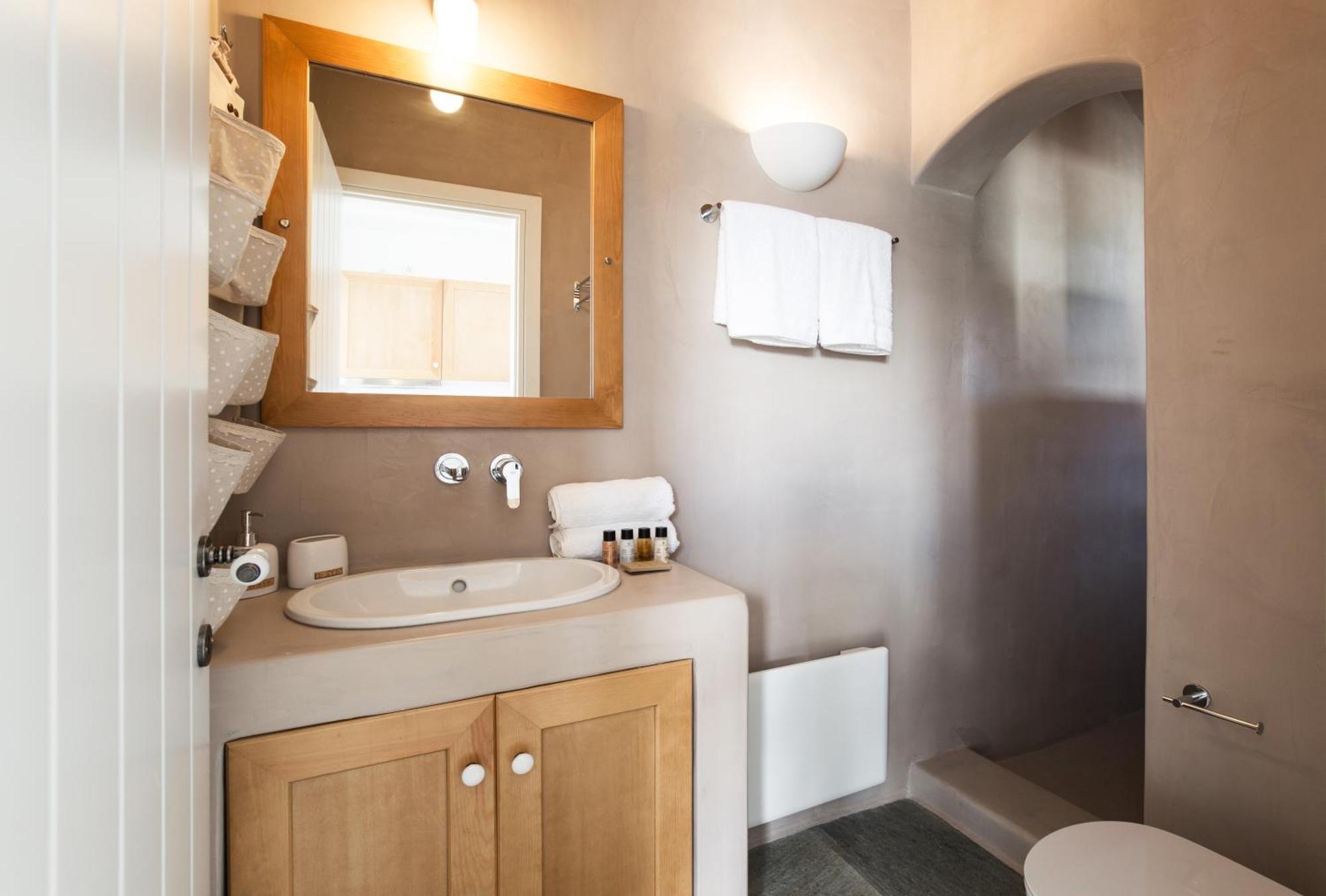 Fos Suites Loutrá Exteriör bild